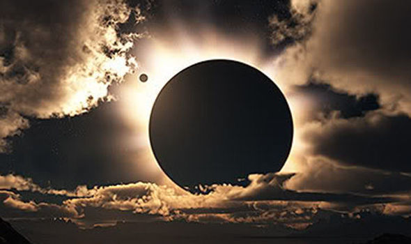 Solar-Eclipse-843063