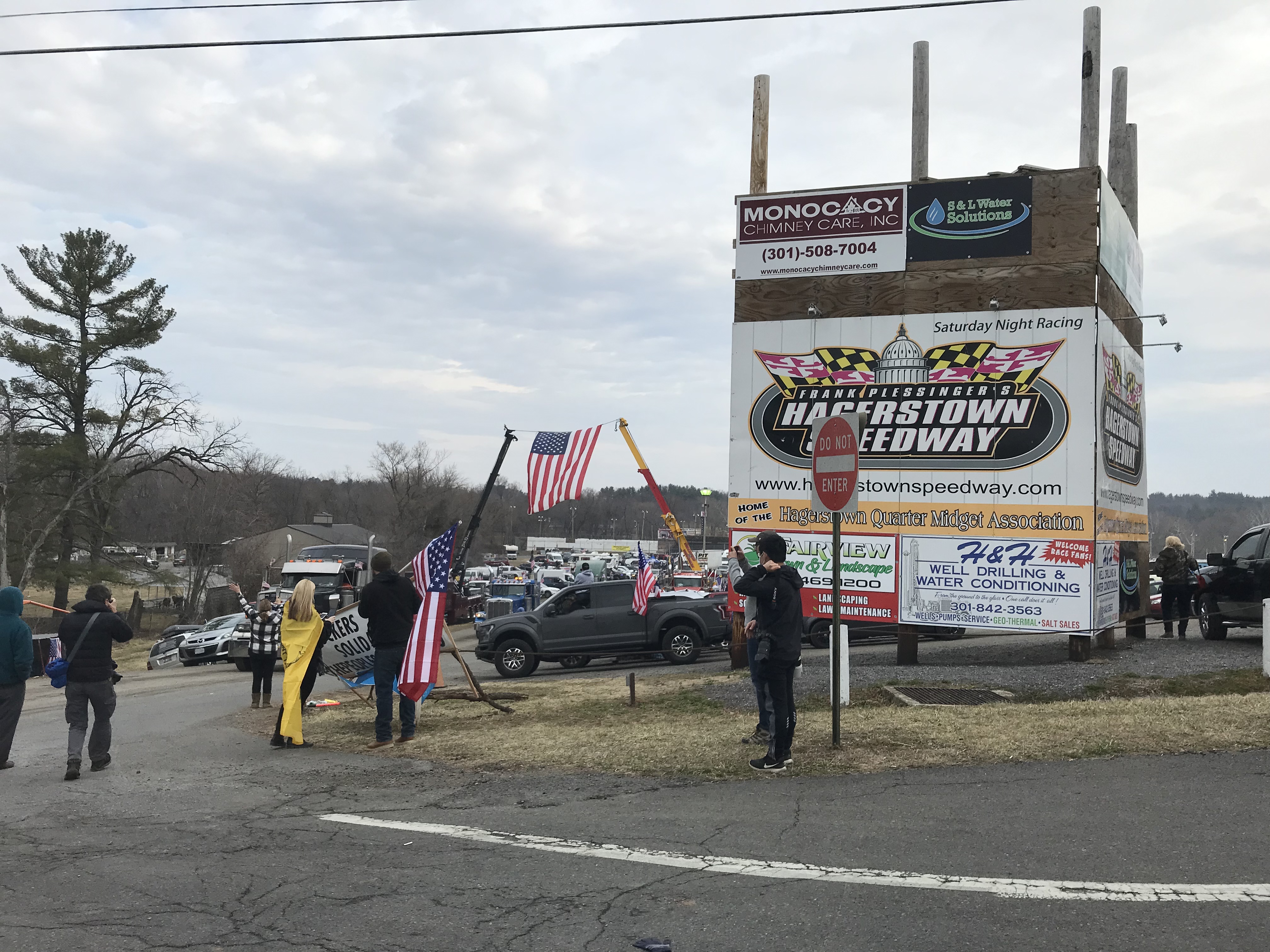 D82BF350-86AB-4D63-8B53-33D213DDFD69